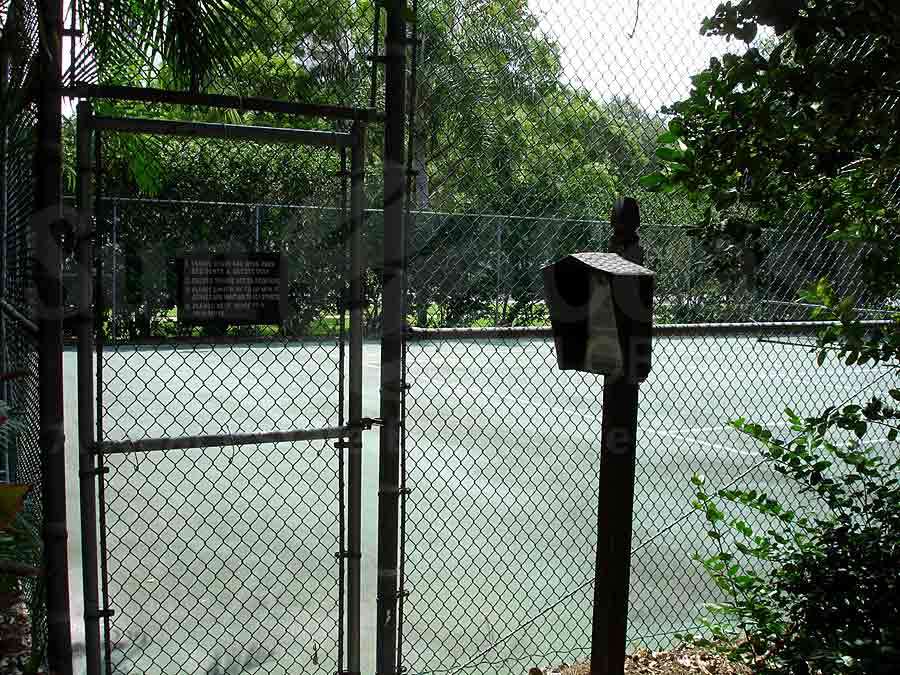 Hyde Park Gares to Tennis Courts